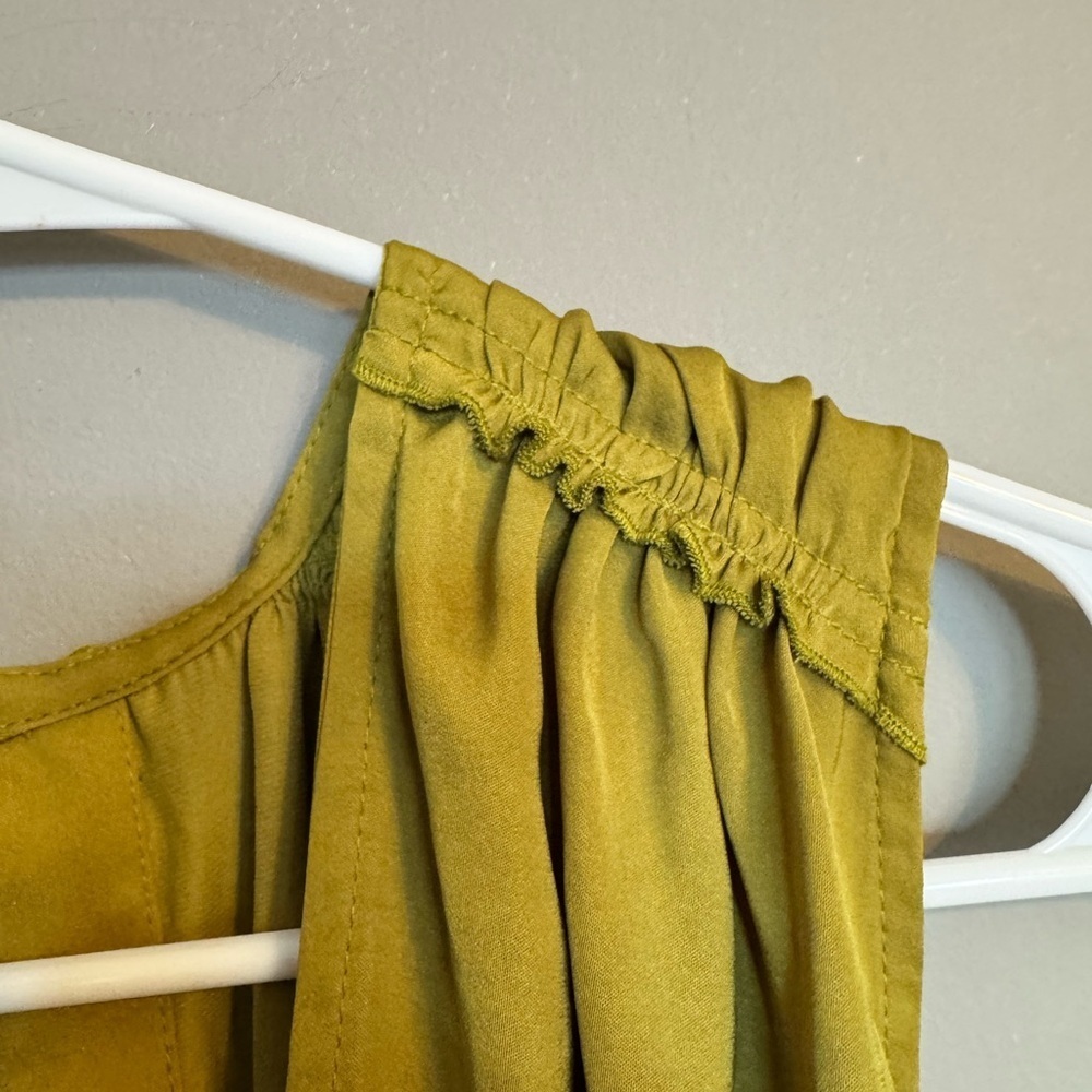Free People Light Green Sleeveless Top Blouse with Elegant Detail Detail and Bow - Picture 8 of 13